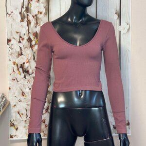 #0013 Women's Solid Scoop Neck Crop Long Sleeve Tee S